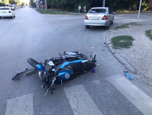 Водитель мотоцикла пострадала в ДТП с участием иномарки в Таганроге