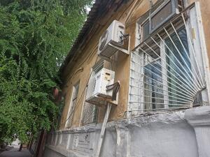 В Таганроге злоумышленник украл у женщины драгоценности, пока ее не было дома