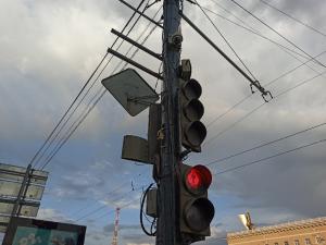 В Таганроге на пересечении Чехова и Гоголевского до вечера отключили светофор
