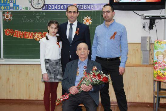 На Дону в честь 98-летнего участника Великой отечественной войны открыли «Парту Героя»