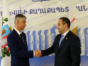 Алексей Логвиненко в ходе визита обсудил вопросы сотрудничества с мэрией Еревана
