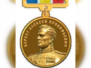 К награде представили вахтера, обезвредившего школьника под Таганрогом
