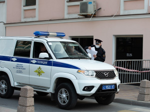 В Таганроге мужчина украл фотоаппарат из магазина техники