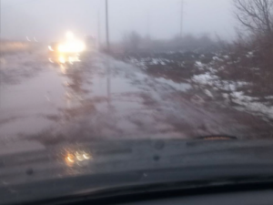 Таганрожцы пожаловались на разбитую дорогу на улице Галицкого