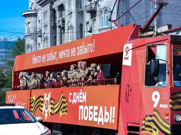 Алексей Логвиненко: в Ростове проходят праздничные гуляния  в честь Дня Победы