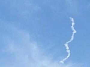 В небе над Таганрогом были замечены инверсионные следы