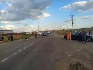 Под Таганрогом водитель «Мерседеса» насмерть сбил мотоциклиста