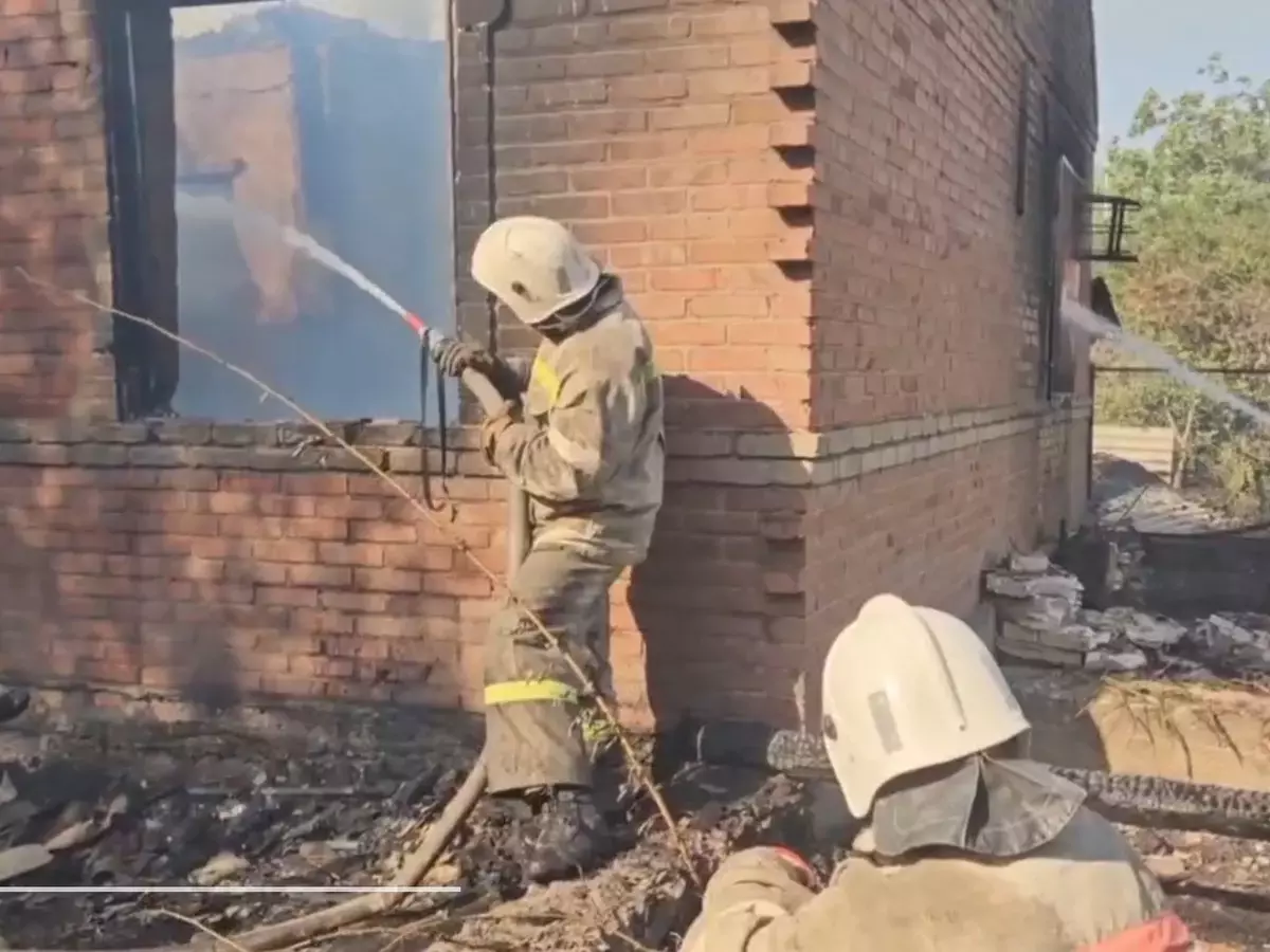 Под Таганрогом сгорело девять домов и пять хозпостроек