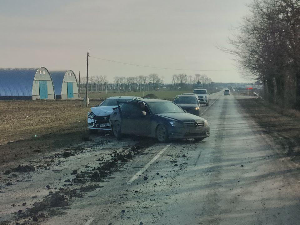 Страшная авария произошла на трассе под Таганрогом