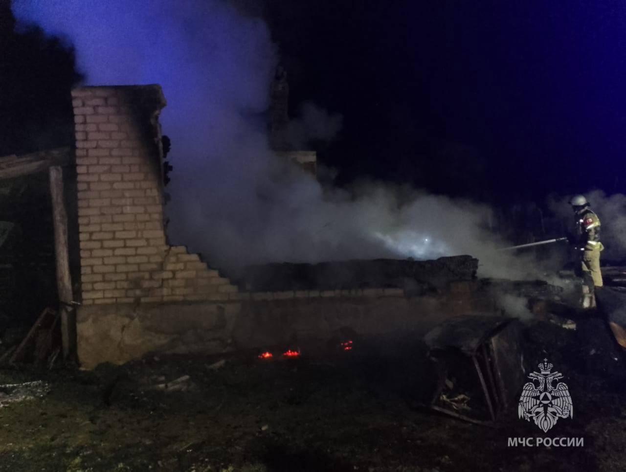 За минувшие сутки в Ростовской области  устранили 4 возгорания техногенного характера