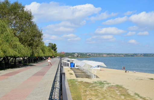 На пляже «Тополек» в Таганроге по неизвестным причинам погибла женщина