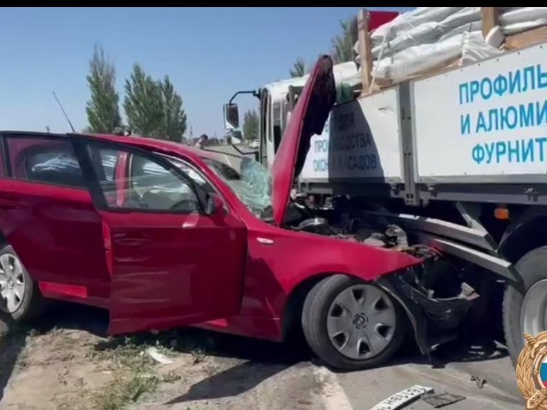 В смертельном ДТП под Таганрогом погибла 42-летняя женщина