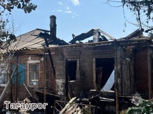 В Таганроге при пожаре едва не пострадала 70-летняя бабушка
