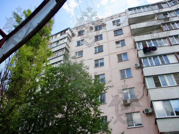 В Таганроге пятилетний мальчик выпал из окна восьмого этажа и разбился насмерть