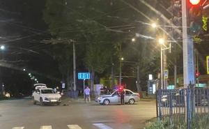 Мотоциклист попал под колеса легковушки в Таганроге