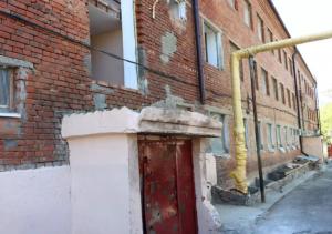 Кадры последствий падения беспилотника на школу-интернат появились в сети