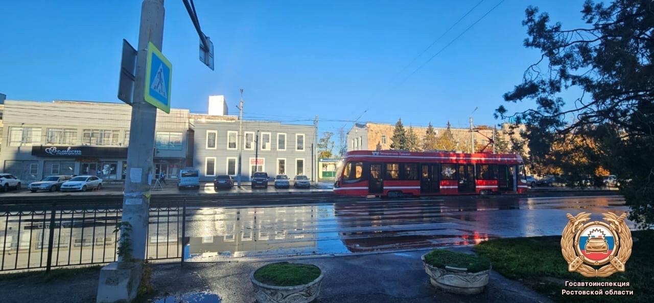 Пассажирский трамвай сбил 51-летнюю женщину на Большой Бульварной Пассажирский трамвай сбил 51-летнюю женщину на Большой Бульварной