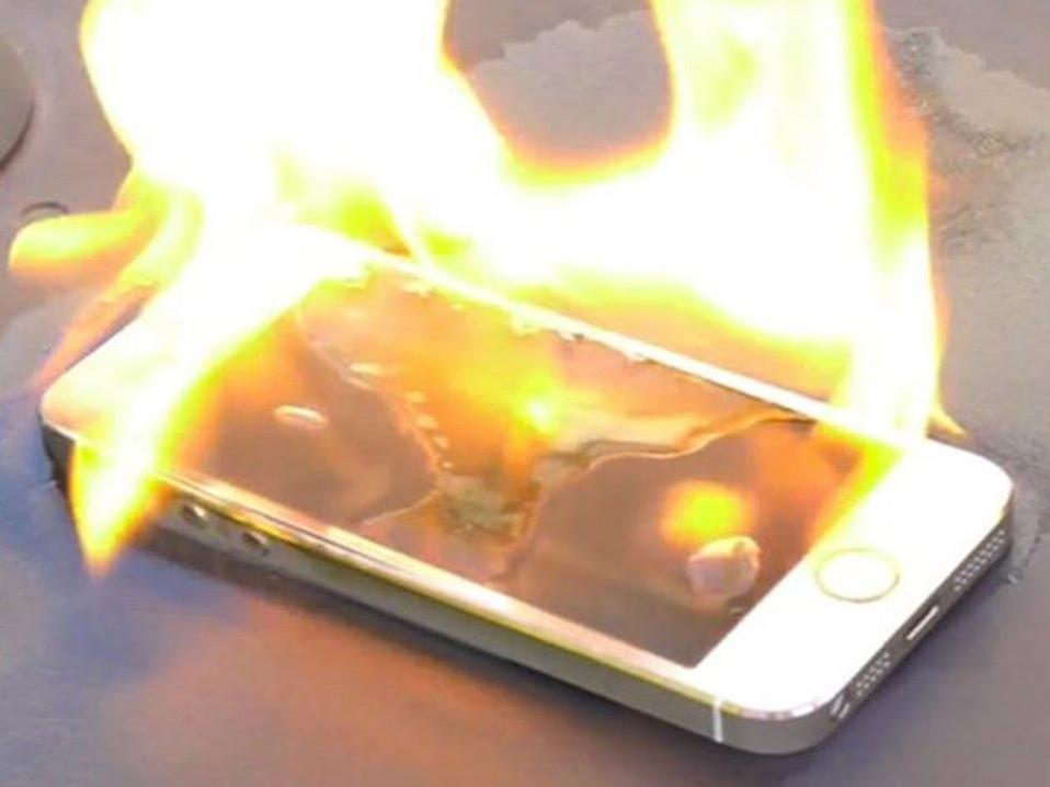 В Таганроге возбудили уголовное дело за торговлю палеными iPhone