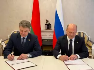 Александр Скрябин и Владимир Кухорев обсудили сотрудничество между Ростовом и Минском