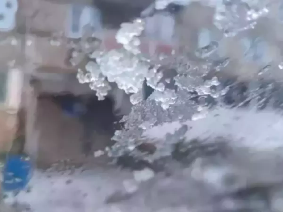 Желтый уровень погодной опасности объявлен в Таганроге из-за гололеда