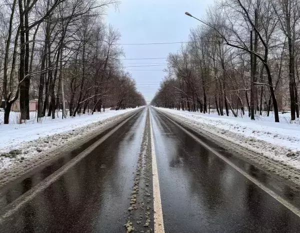 В Таганроге из-за снегопада для коммунальщиков ввели режим повышенной готовности