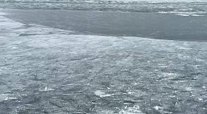 Власти Таганрога призывают жителей не выходить на лед