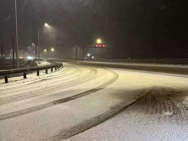 В Ростовской области водителей предупредили о снегопаде на трассе М-4