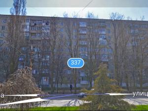 В Таганроге на Чехова мужчина разбился, выпав из окна многоэтажки