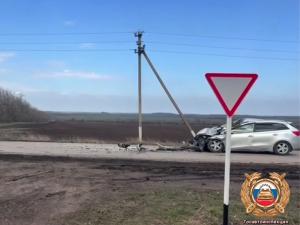 Двое пострадали в ДТП с грузовиком неподалеку от Таганрога