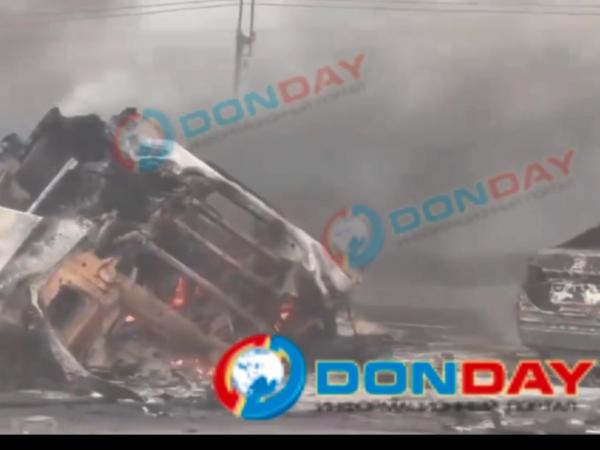 Три человека погибли и два пострадали в жесткой автокатастрофе в Ростовской области