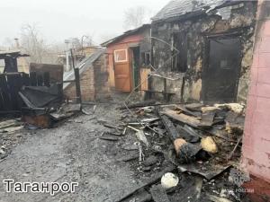 В Таганроге пенсионерка заживо сгорела в собственном доме во время пожара