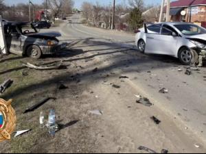 Неподалеку от Таганрога подростки прокатились на машине и попали в больницу