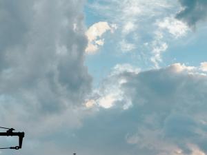 Саперы везут околками БПЛА из Таганрога на полигон для безопасного обезвреживания