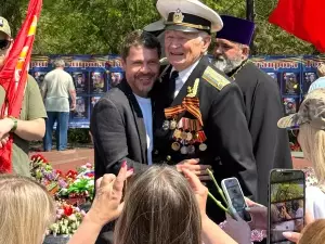 Павел Деревянко встретил День Победы в родном Таганроге