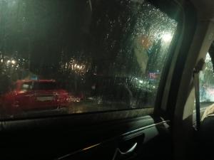 Жителей Таганрога предупредили о ливнях, граде и сильном ветре до 17 июня